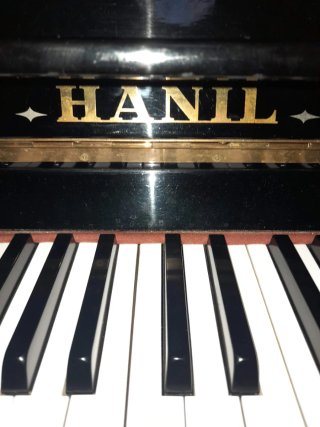 Piano HANIL