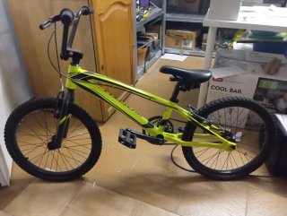 Bicicleta BMX Amarilla/Negra Casi Nueva