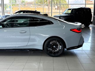 BMW M4 COMPETITION 2022
