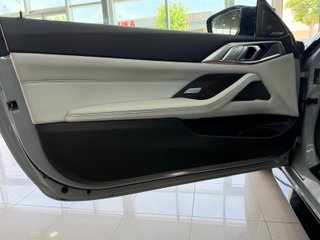 BMW M4 COMPETITION 2022