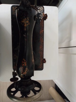Máquina de coser Wertheim antigua