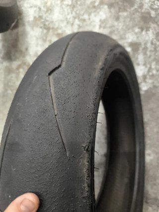 Neumático Pirelli Diablo Super Corsa 160/60/17