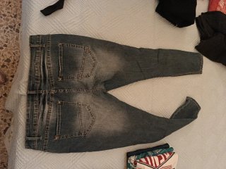 Pantalones vaqueros rotos mujer