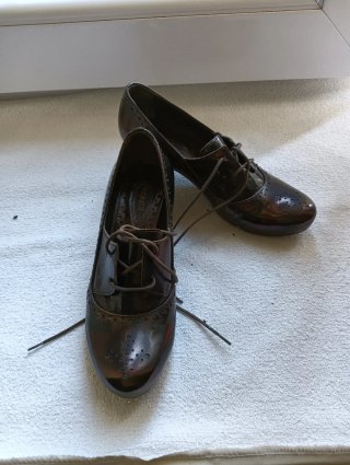 Scarpe Vic Matié in vitello marrone