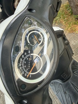 Ciclomotor Peugeot Scooter Blanco Automático