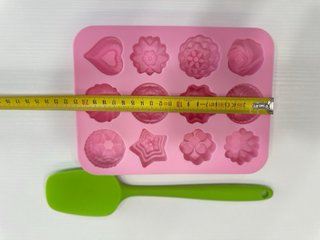 Lote Repostería: Moldes y Espátula
