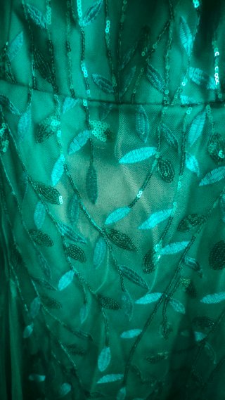 Vestido fiesta verde 3XL escote profundo tul