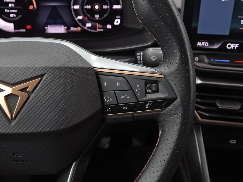 Cupra León 2025, foto 16
