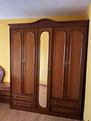 Conjunto dormitorio clásico madera