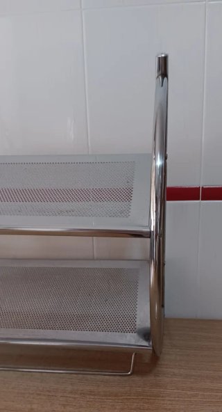Estantería cromada doble de metal. Buen estado