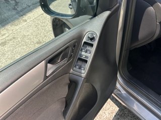 Volkswagen Golf Variant 1.6 TDI 105cv DPF DSG Advance