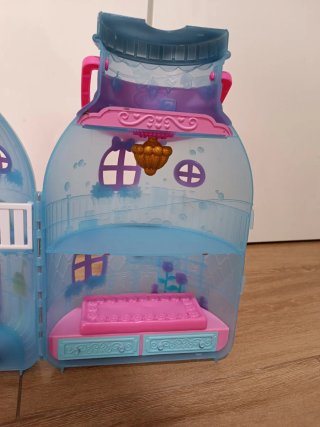 Casita de muñecas tipo botella baby born