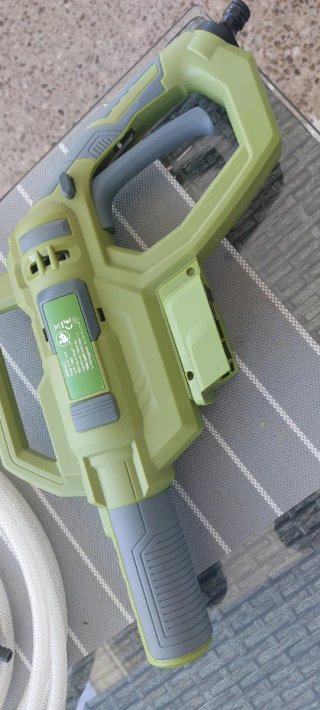 Limpiador a presión AHR-150 a batería