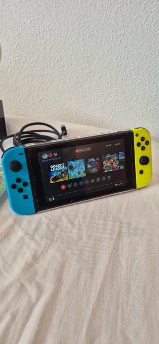Nintendo Switch + 8 giochi