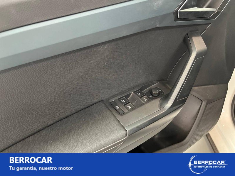 SEAT Arona 2025, foto 22