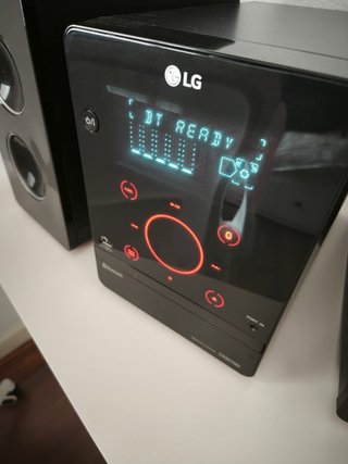 Reproductor LG CD y Bluetooth Negro