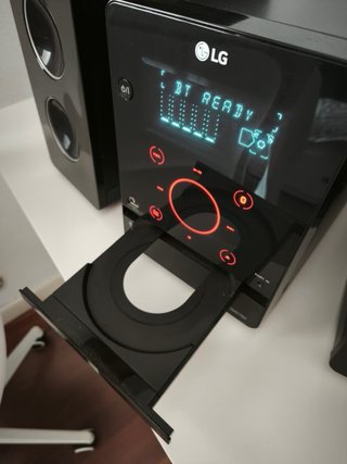 Reproductor LG CD y Bluetooth Negro