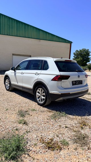 VOLKSWAGEN TIGUAN 2.0 TDI SPORT BLUEMOTION TECH