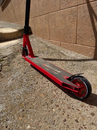 Patinete Bestial Wolf Rojo