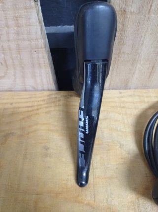 Manetas Sram Force AXS 12v