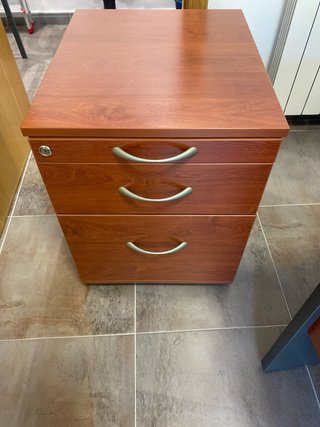 Cajonera de escritorio para documentos