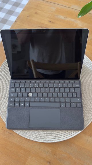 Microsoft Surface Go 2 + Tastiera (Leggi descrizione)