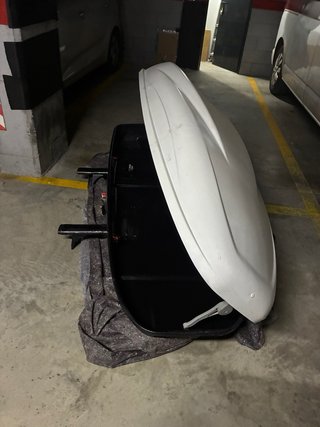 Baúl portaequipaje coche