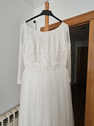 Vestido de Novia Hecho a Mano Talla 38/40.