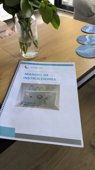 Fisioterapia, equipo de masaje con presión negativ