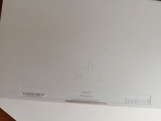 PS4 (PlayStation 4) + 2 Juegos