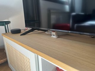 Mueble TV Besta Ikea con puertas de ratán