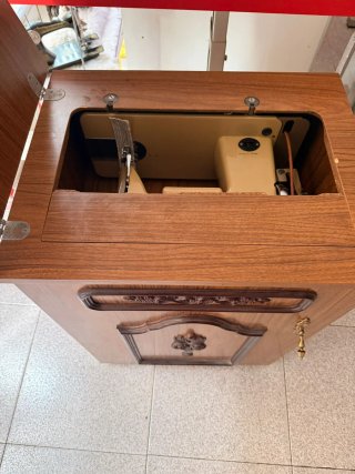 Máquina de coser Alfa modelo 65