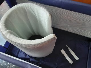 Cuna de viaje Bbest con colchón.