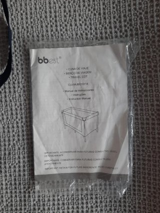 Cuna de viaje Bbest con colchón.