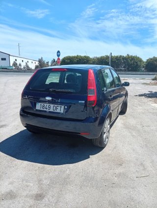 Ford Fiesta Azul Oscuro
