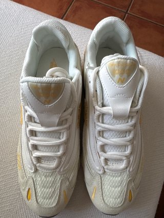 Zapatillas New Balance 1000 Blancas y Amarillas