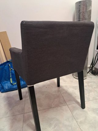 Silla de comedor gris tela