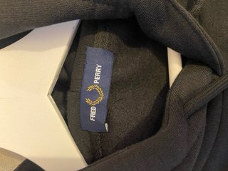 Sudadera Fred Perry Negra
