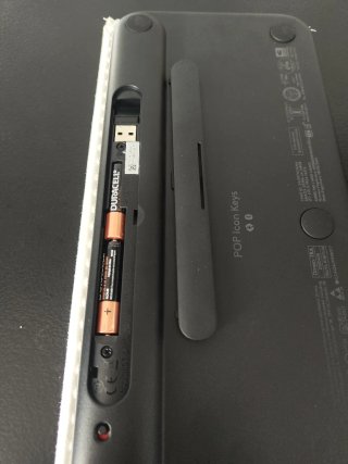 Tastiere Logitech Pop Icon Keys senza fili