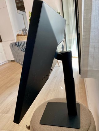 Monitor LG UltraFine 5K 27” con base