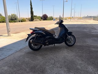 URGE VENTA Piaggio Beverly 400 Maxi Scooter