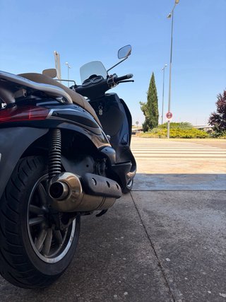 URGE VENTA Piaggio Beverly 400 Maxi Scooter