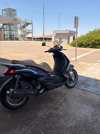 URGE VENTA Piaggio Beverly 400 Maxi Scooter