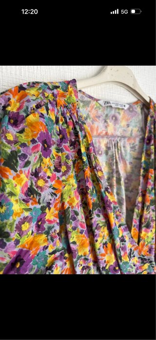 Vestido Zara flores multicolor Talla XS