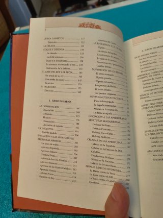 Libro de ajedrez Ajedrez para jóvenes.