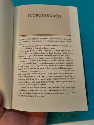 Libro de ajedrez Ajedrez para jóvenes.