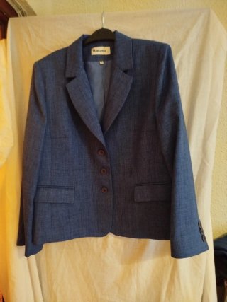 Traje DANGAPHER chaqueta y falda azul