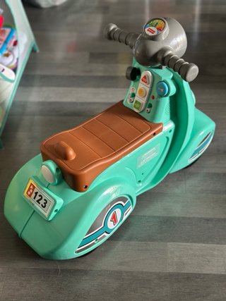 Correpasillos Moto Scooter Fisher-Price