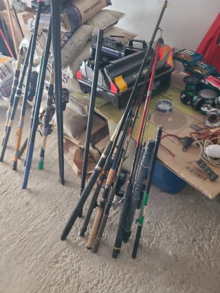 Lote de pesca: Sonda, carrete y accesorios