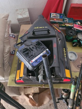 Lote de pesca: Sonda, carrete y accesorios